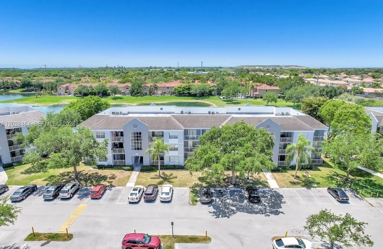 8580 SW 212th St # 303, Cutler Bay FL 33189