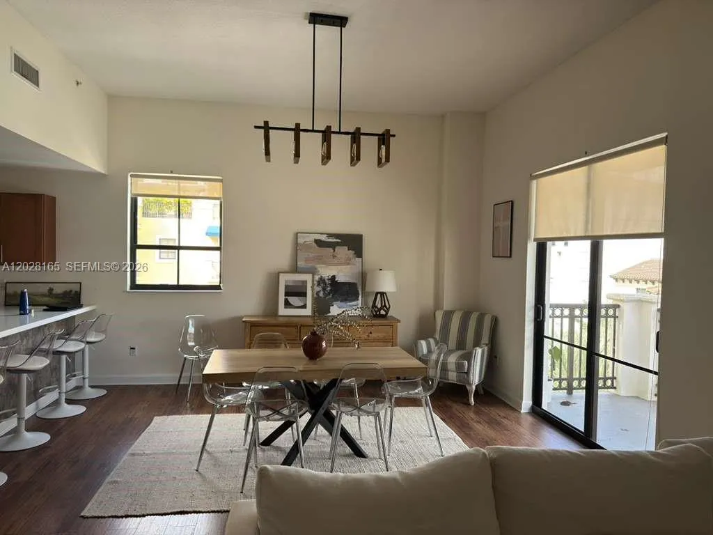 8390 SW 72nd Ave # 519, Miami FL 33143
