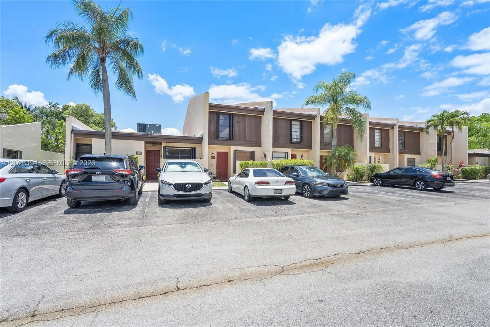 9942 NW 10th St # 7, Pembroke Pines FL 33024