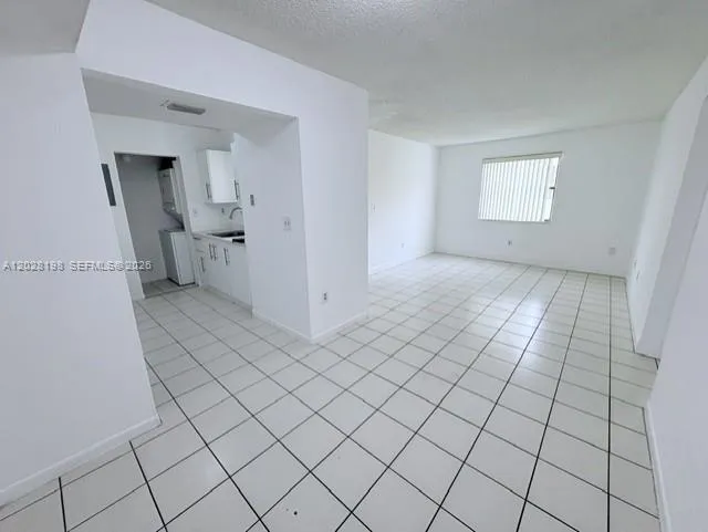 526 NW 114th Ave # 201, Sweetwater FL 33172