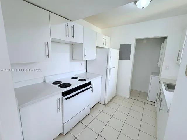 526 NW 114th Ave # 201, Sweetwater FL 33172