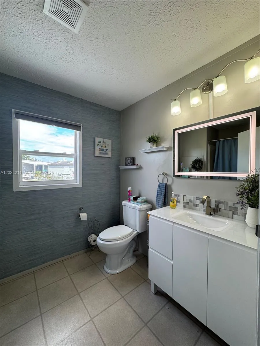 5015 SW 29 Street #60-8, Davie FL 33312
