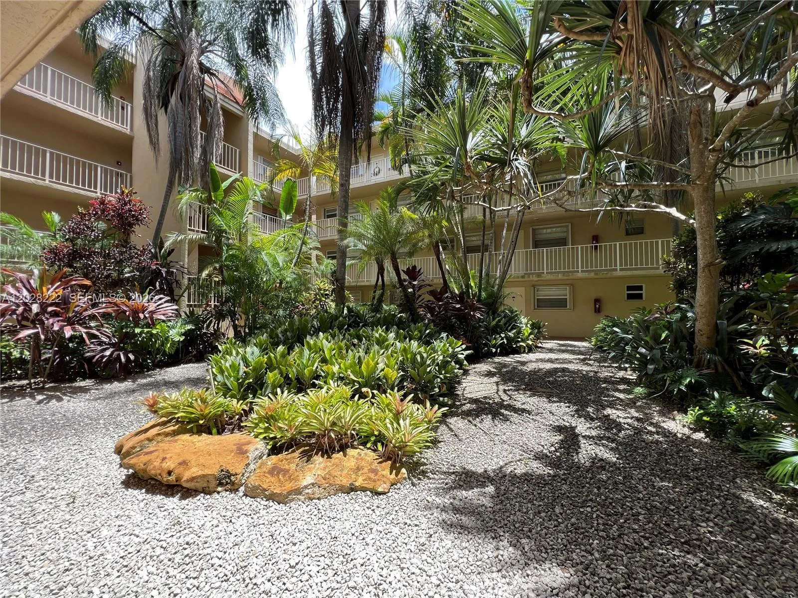 13100 SW 92nd Ave # 212, Miami FL 33176