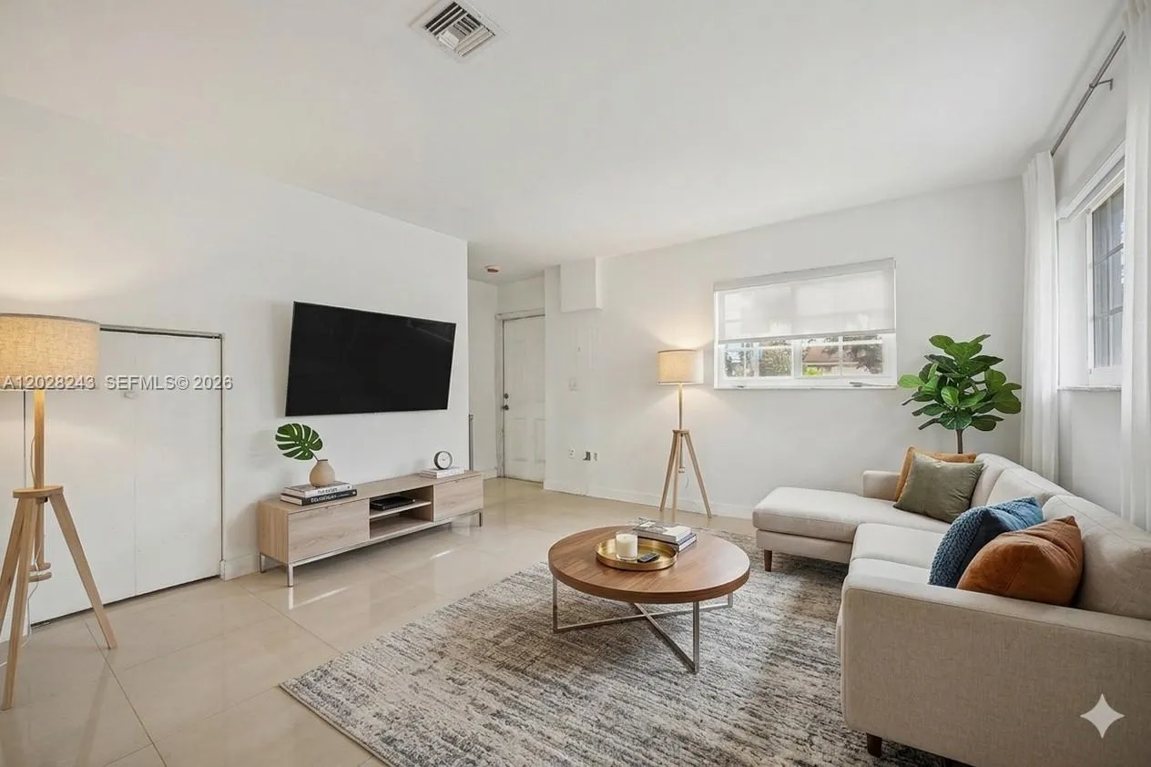 8545 SW 109th Ave # 8545, Miami FL 33173
