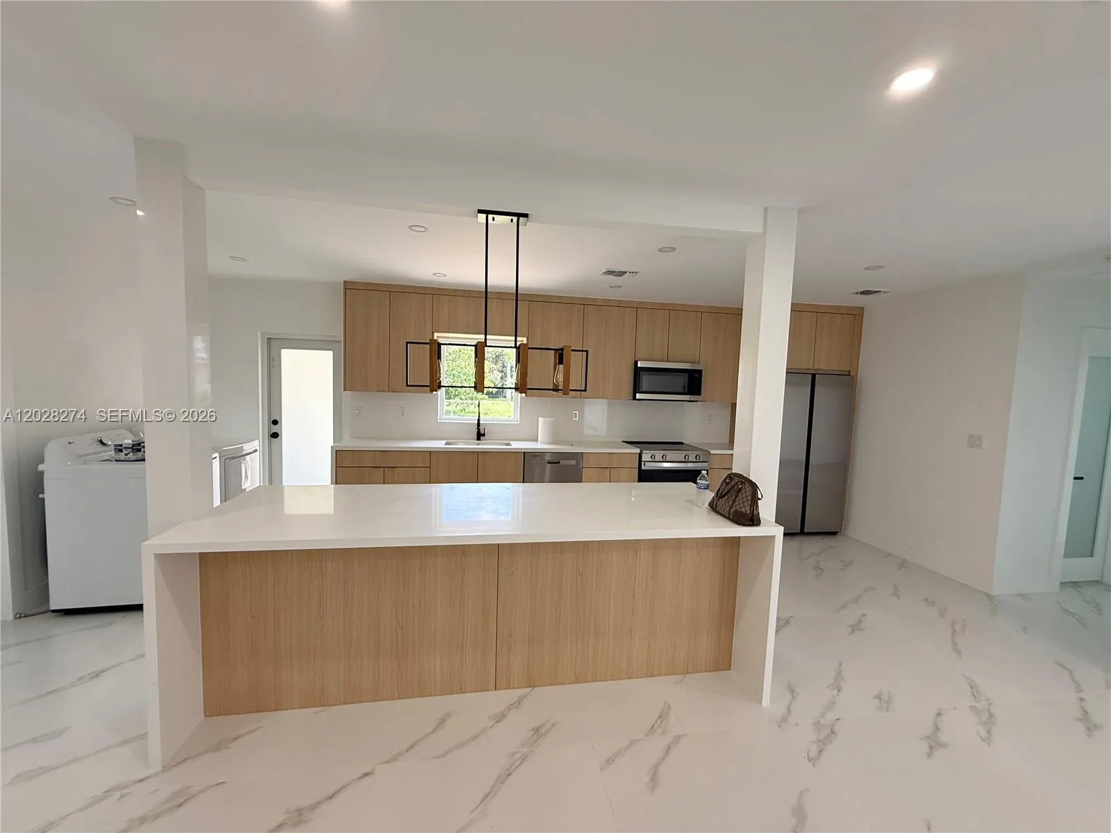 15551 NW 29 ter, Miami Gardens FL 33054