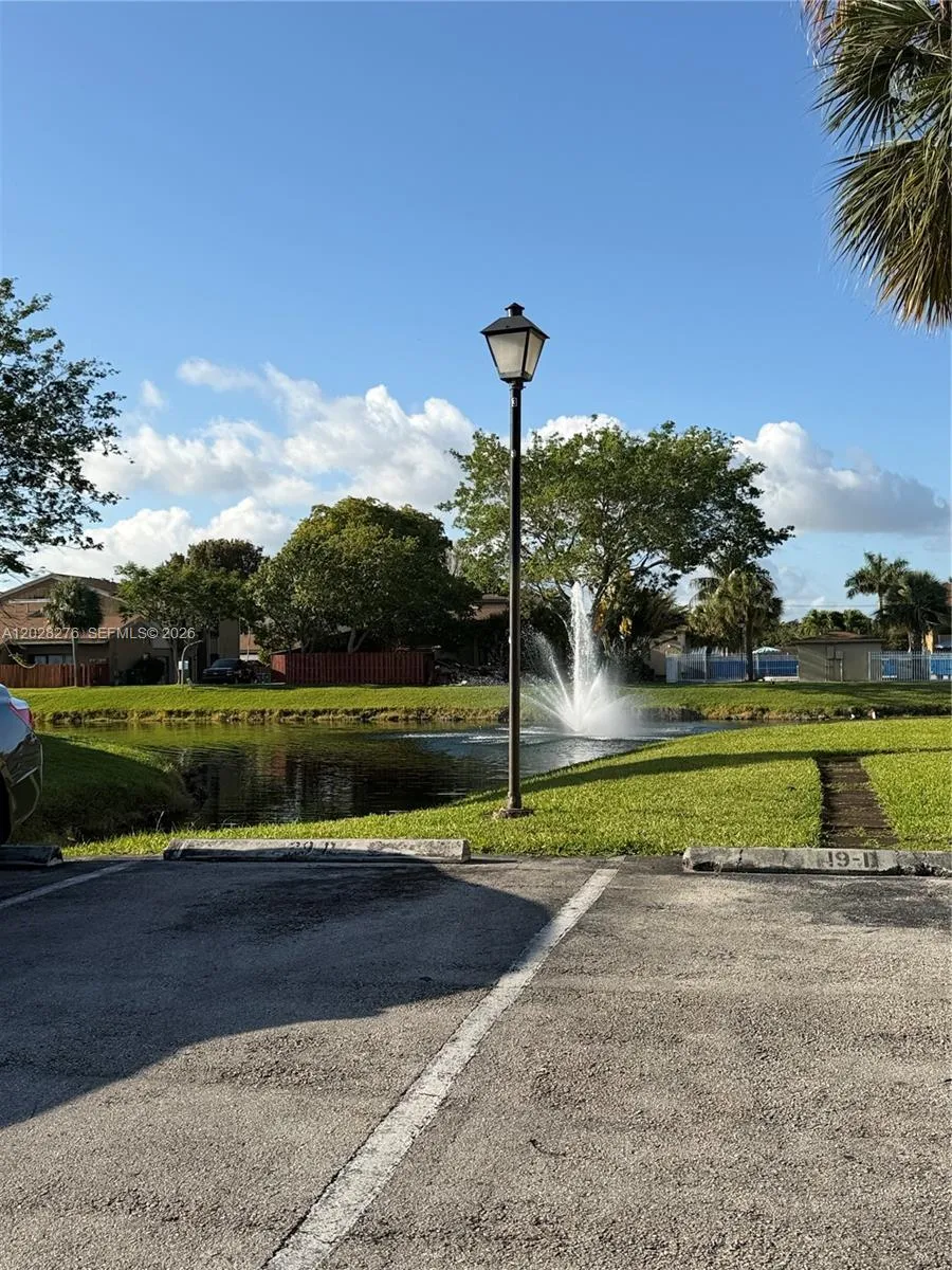 8330 N Missionwood Cir # 23, Miramar FL 33025