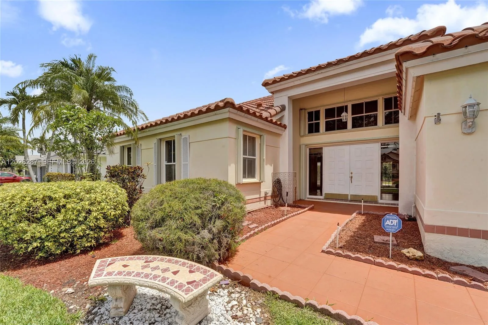 8860 Southern Orchard Rd S, Davie FL 33328