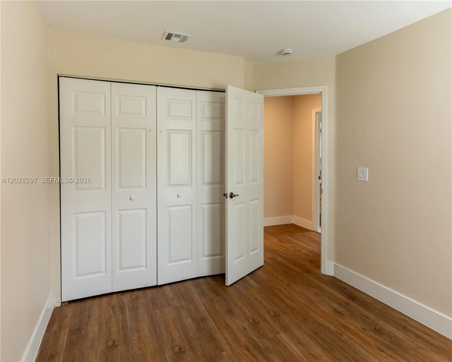 11252 NW 58th Ter, Doral FL 33178