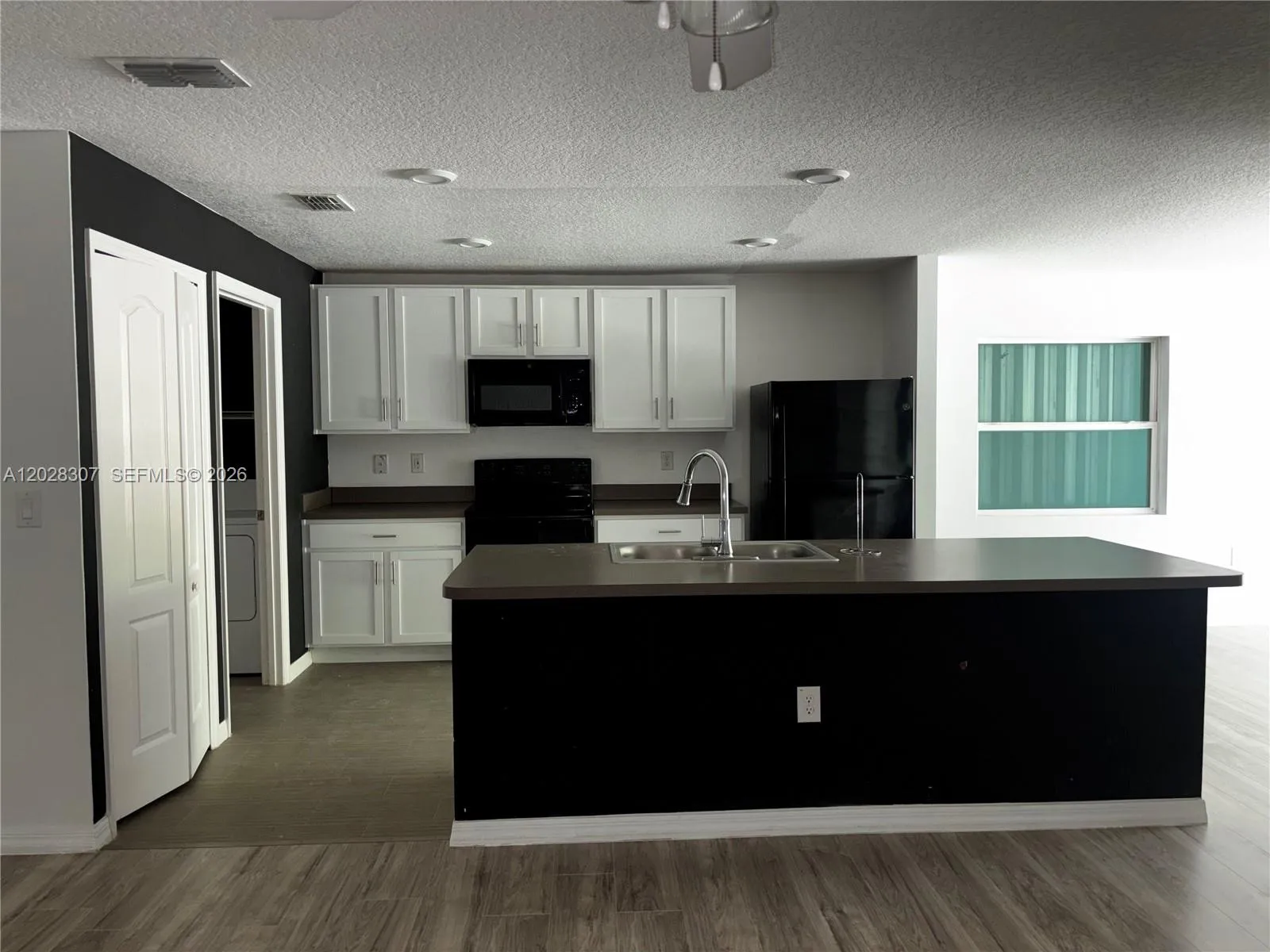 2650 DE GROODT RD SW, Palm Bay FL 32908