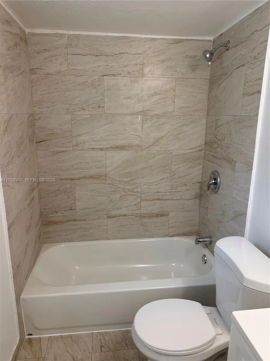 220 NW 16th Ter # 2, Miami FL 33136