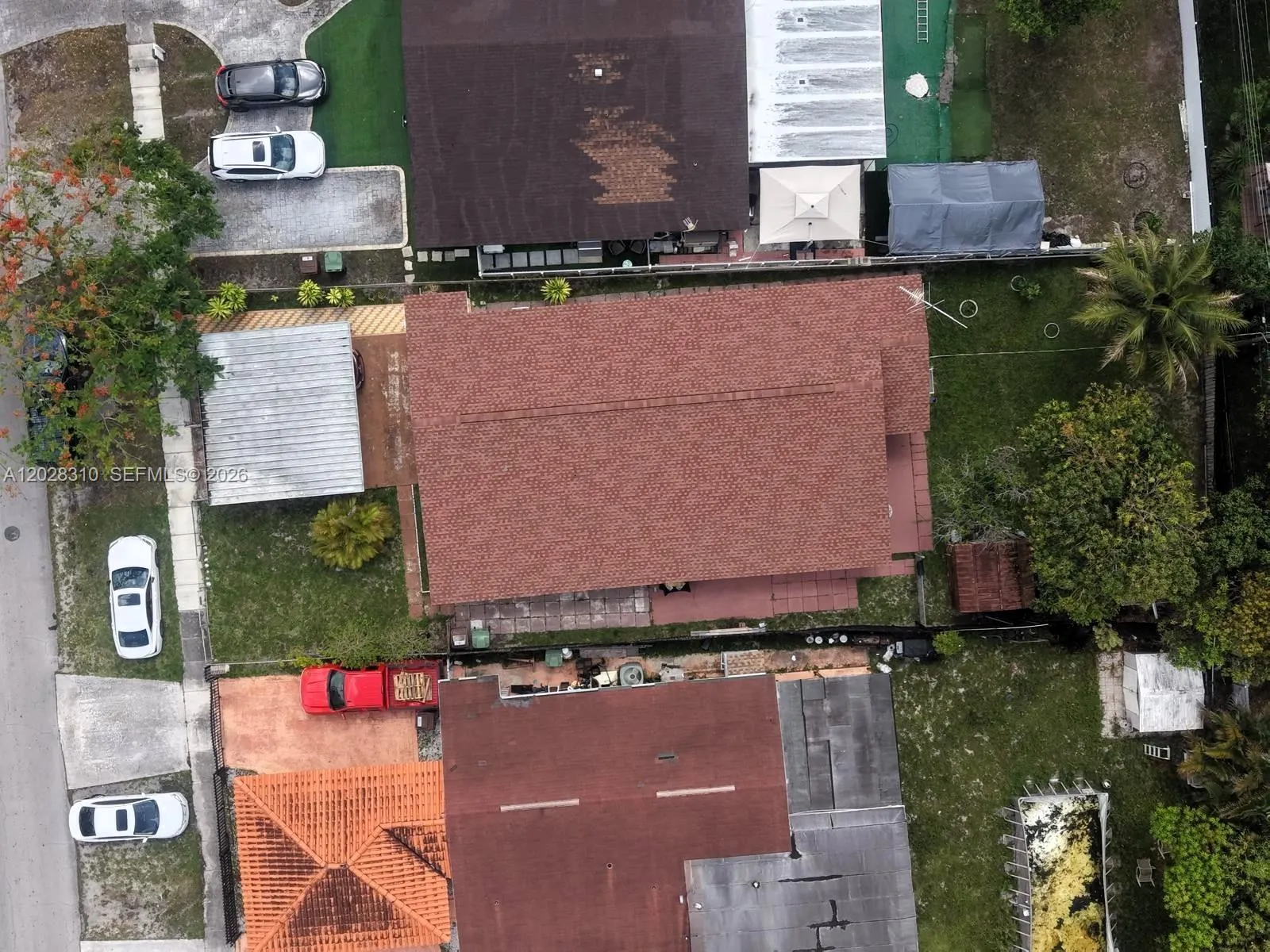 252 E 37th St, Hialeah FL 33013