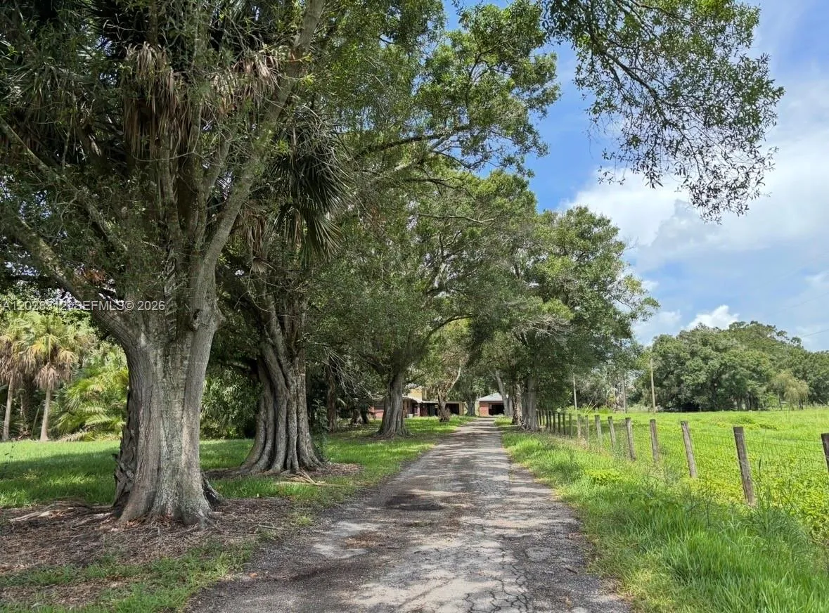 375 & 311 County Road 720, Clewiston FL 33440