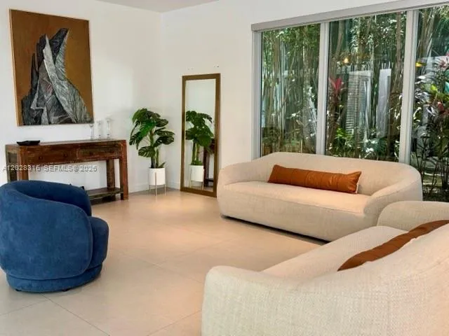 6340 SW 80th St, Miami FL 33143