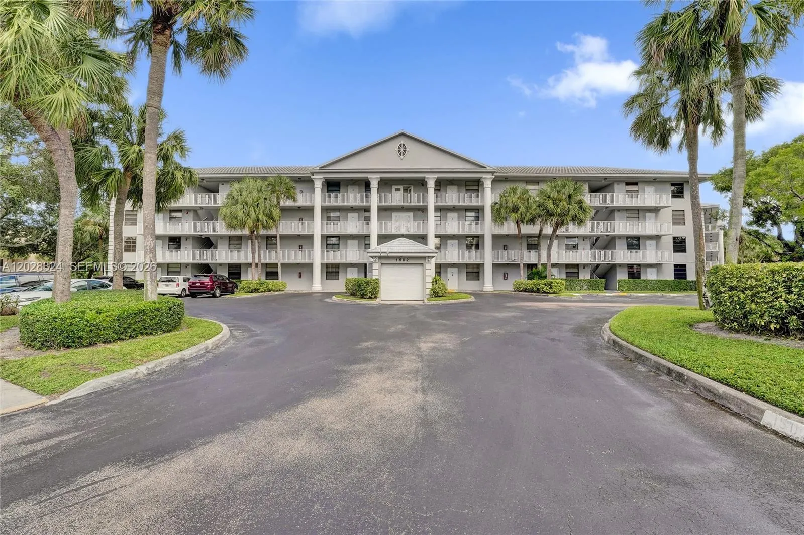 1502 Whitehall Dr # 105, Davie FL 33324