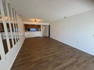 1502 Whitehall Dr # 105, Davie FL 33324