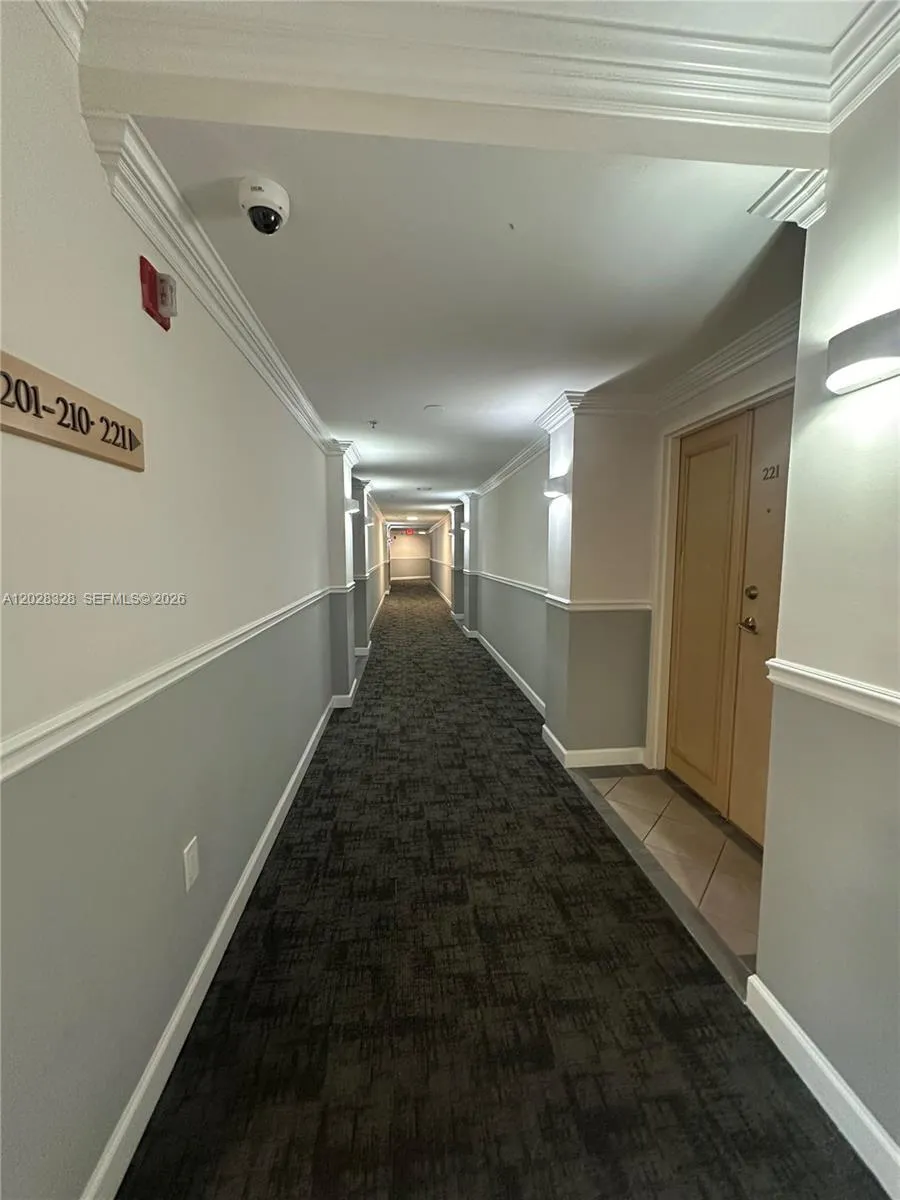 9755 NW 52nd St # 219, Doral FL 33178