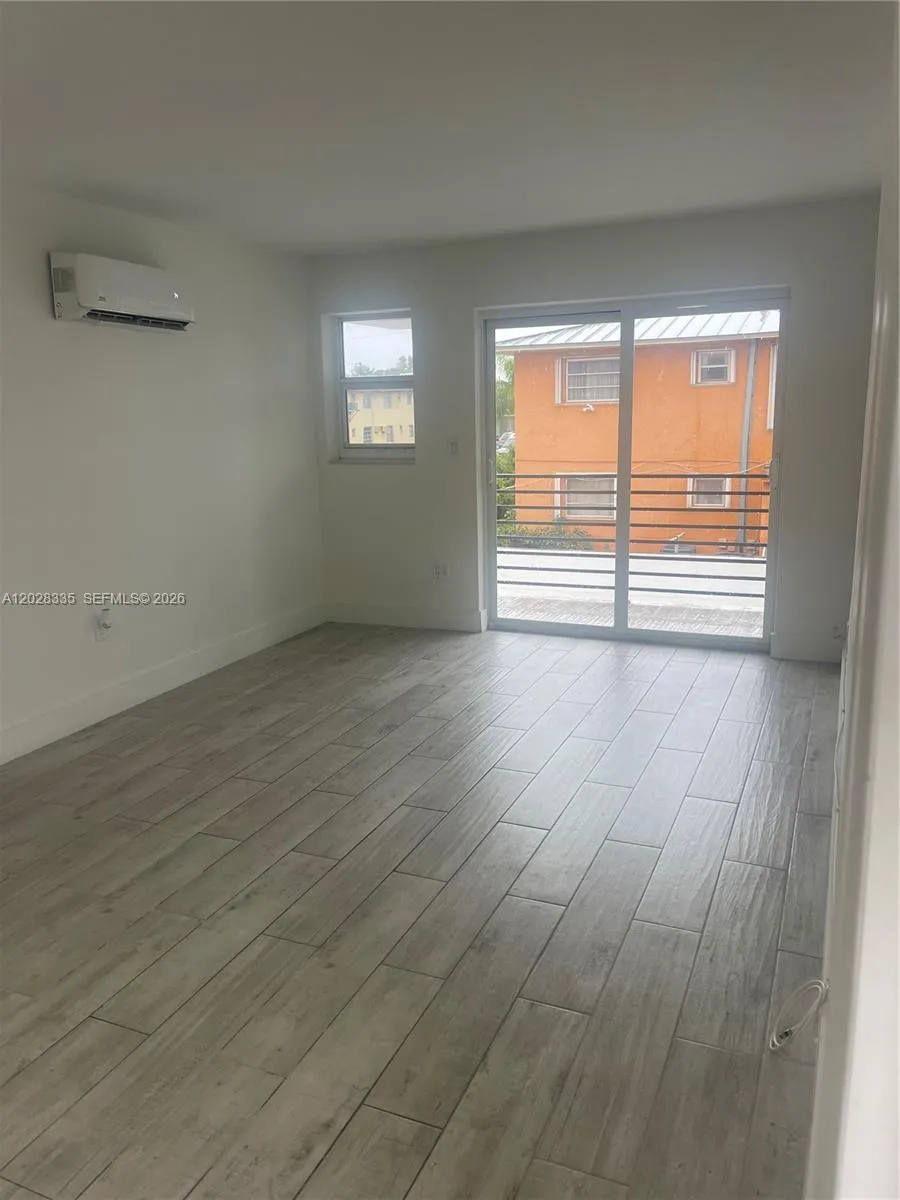 2008 SW 3rd St # 4, Miami FL 33135