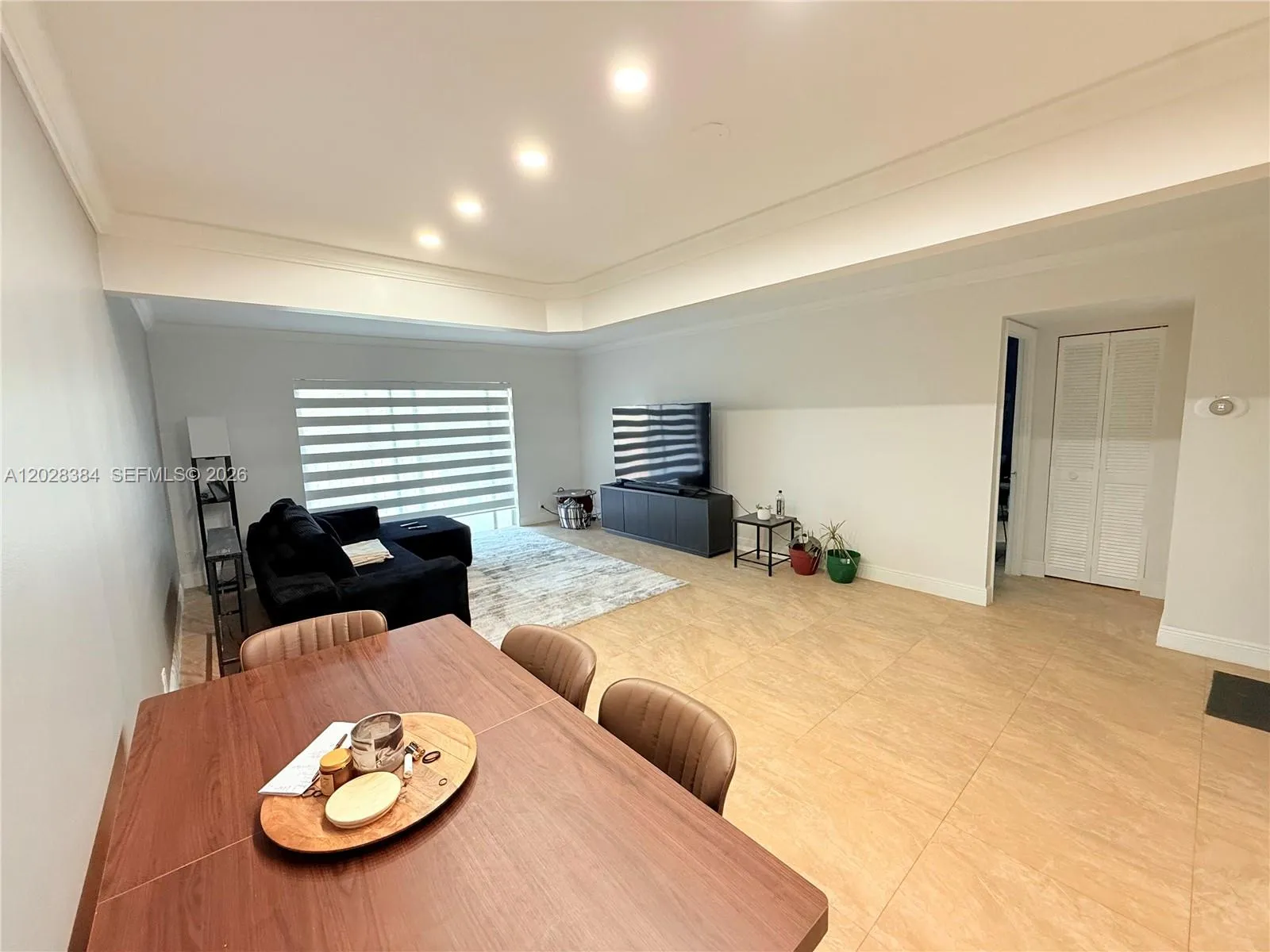 6101 N Falls Cir Dr # 405, Lauderhill FL 33319