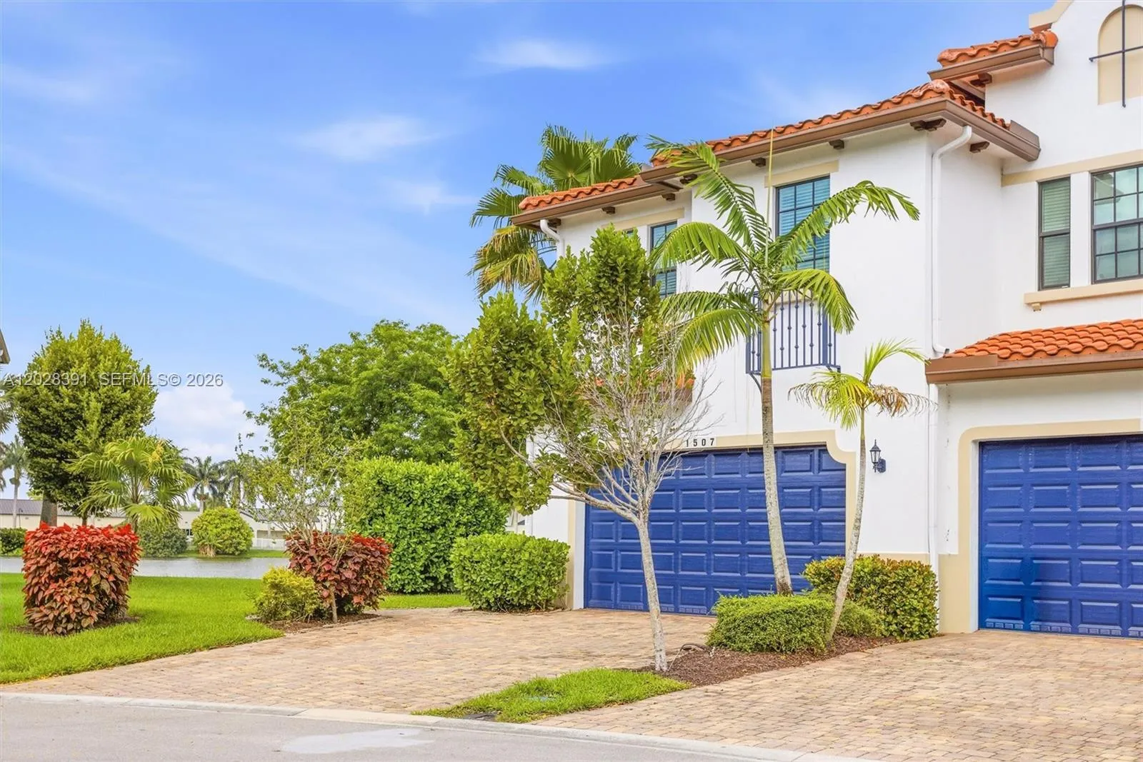 1507 SW 113th Ave, Pembroke Pines FL 33025