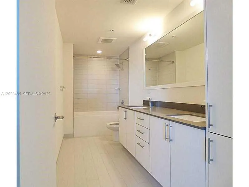 999 SW 1 AVE # 1907, Miami FL 33130