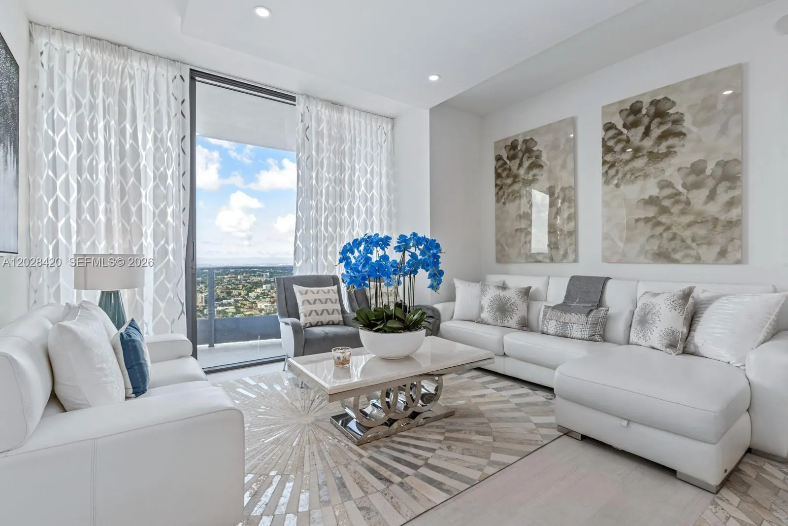 1000 Brickell Plz, Miami FL 33131
