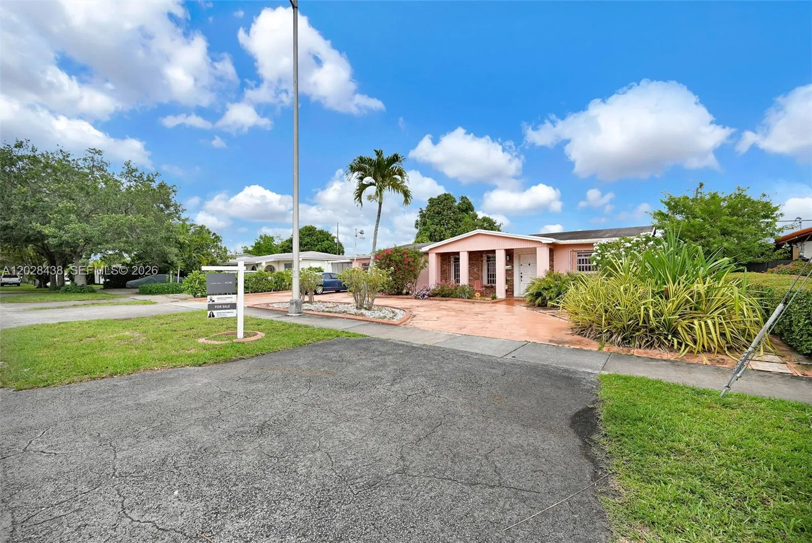 1421 SW 92nd Ave, Miami FL 33174