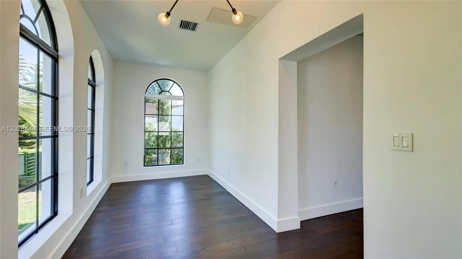 426 Aragon Ave, Coral Gables FL 33134