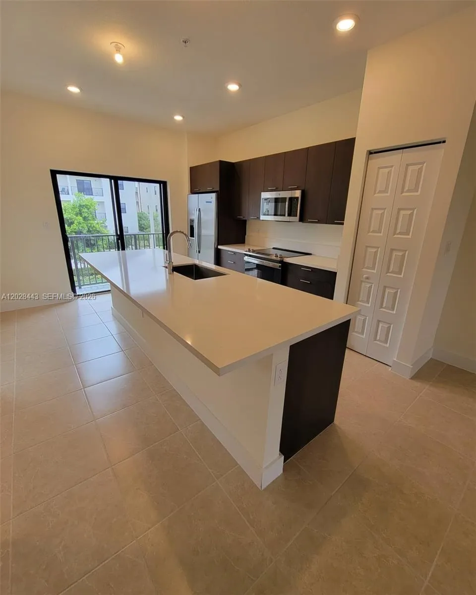 7915 NW 104th Ave # 25, Doral FL 33178