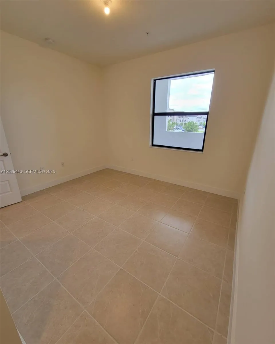 7915 NW 104th Ave # 25, Doral FL 33178