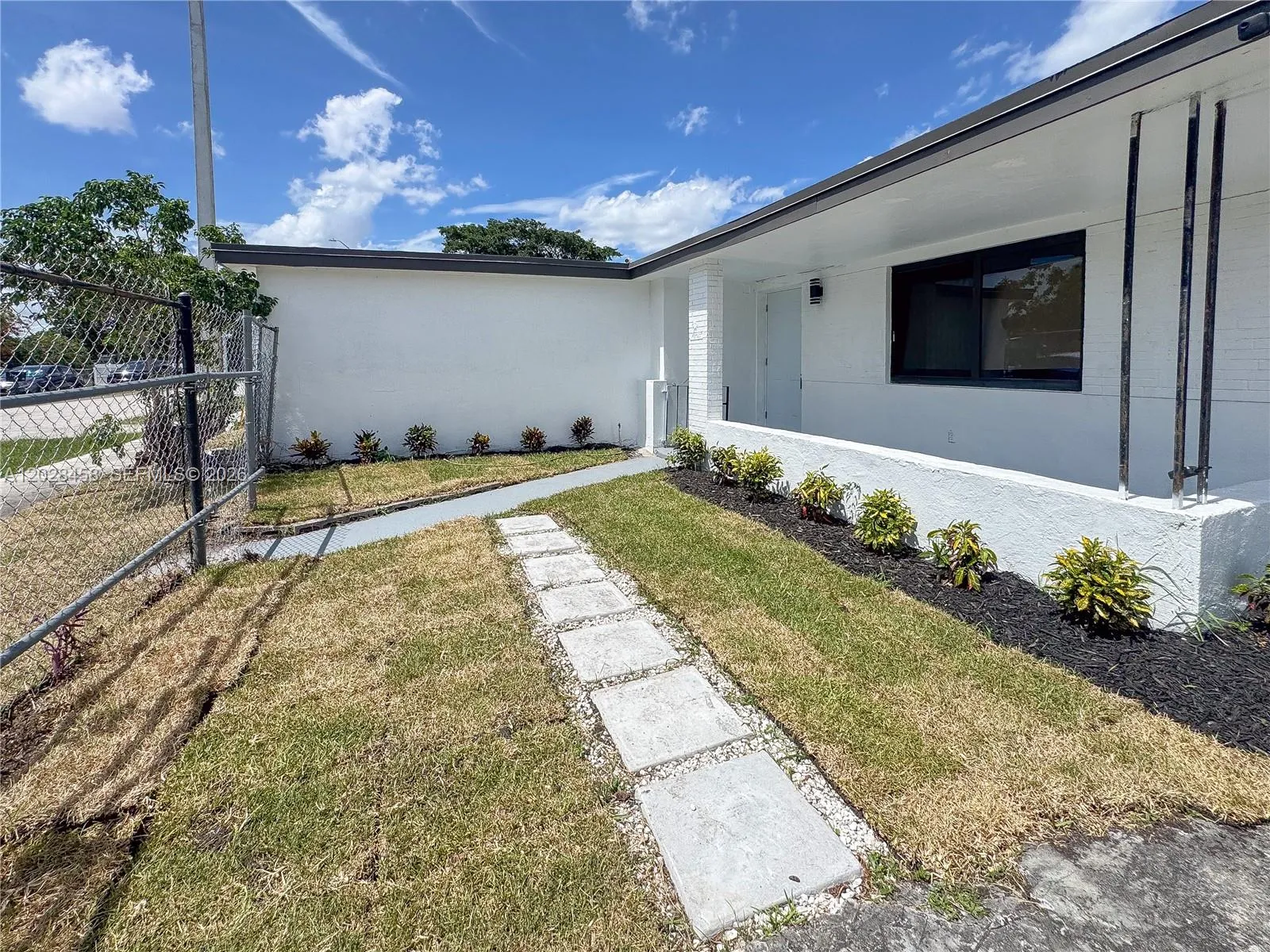 212 NW 28th Way, Fort Lauderdale FL 33311