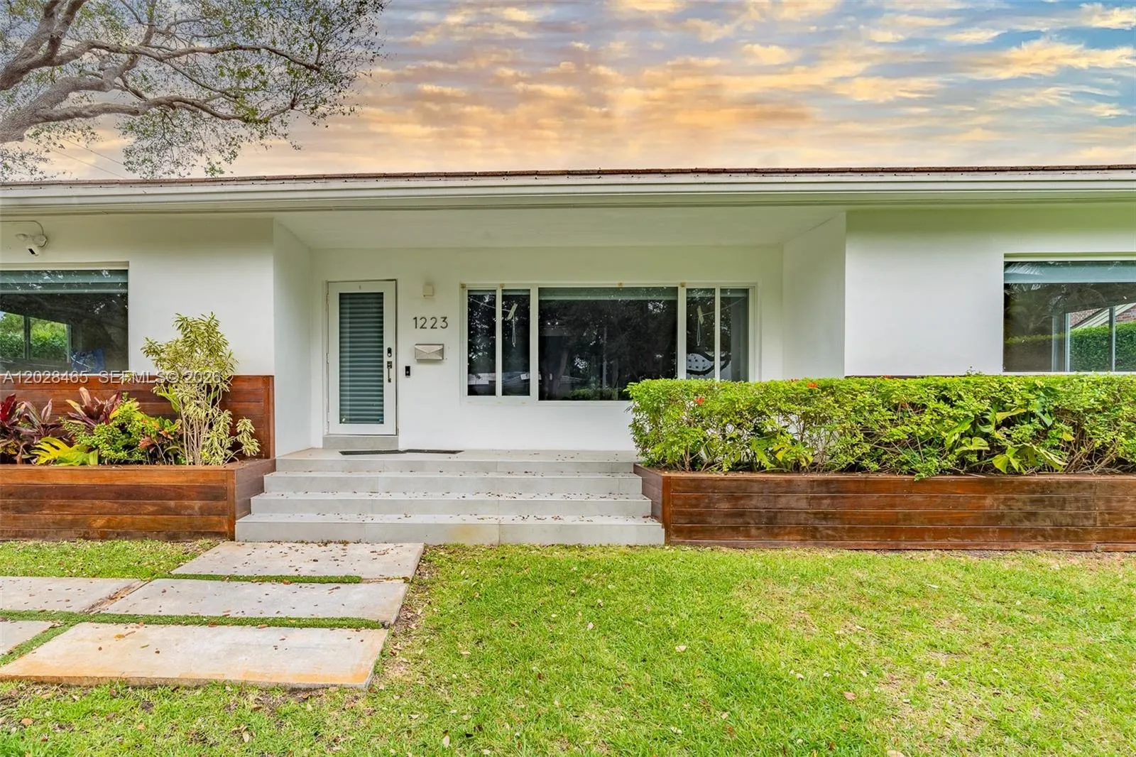1223 NE 102nd St, Miami Shores FL 33138