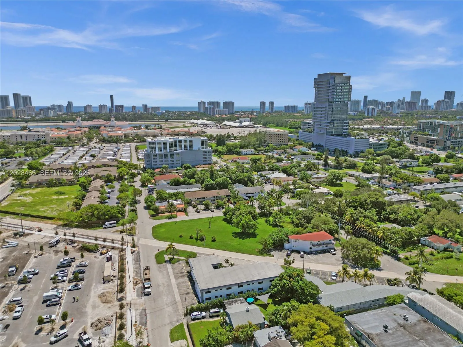 114 SE 8th St # 105, Hallandale Beach FL 33009