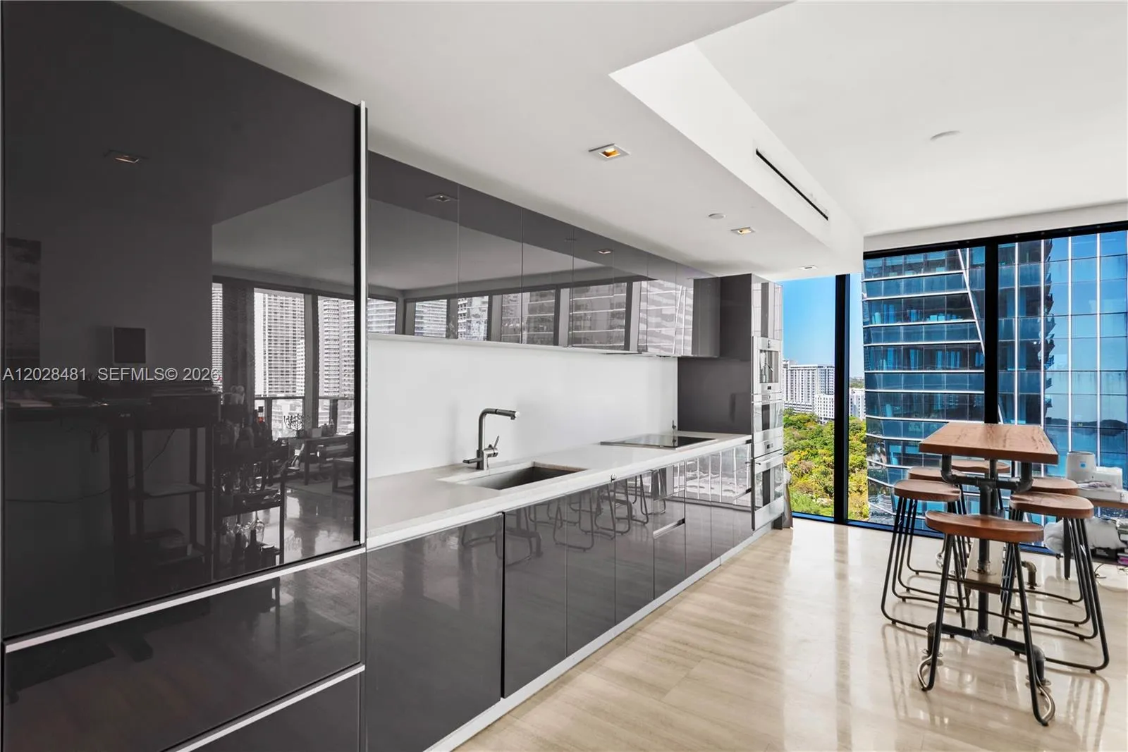 1451 Brickell Ave # 1706, Miami FL 33131