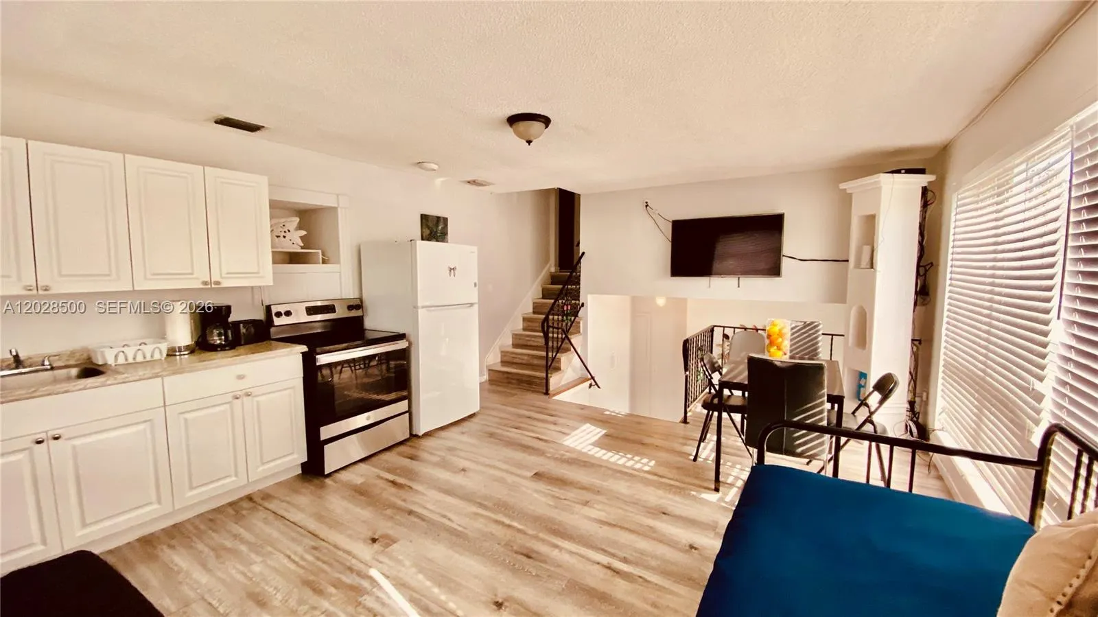 141 Mcarthur Pkwy # A, Pembroke Pines FL 33024