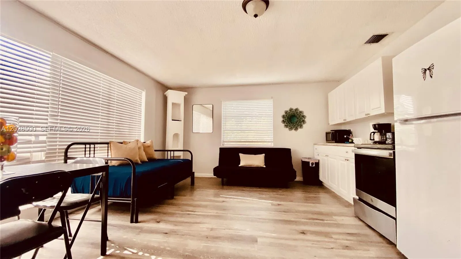 141 Mcarthur Pkwy # A, Pembroke Pines FL 33024