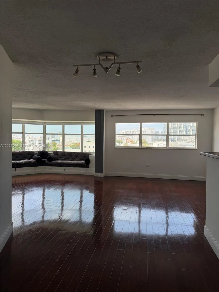 1881 Washington Ave # 7C, Miami Beach FL 33139