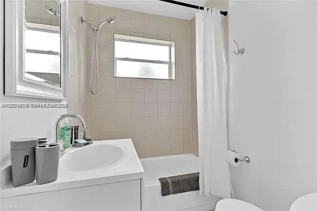 4120 NW 3rd Way, Deerfield Beach FL 33064
