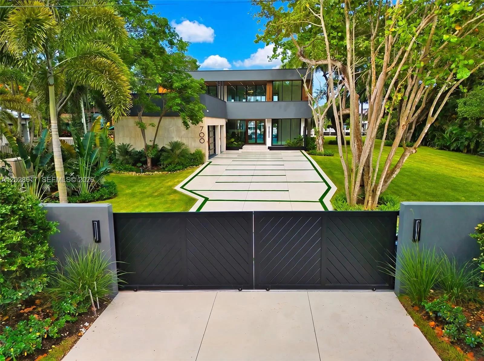 700 SW 12th Ave, Fort Lauderdale FL 33312