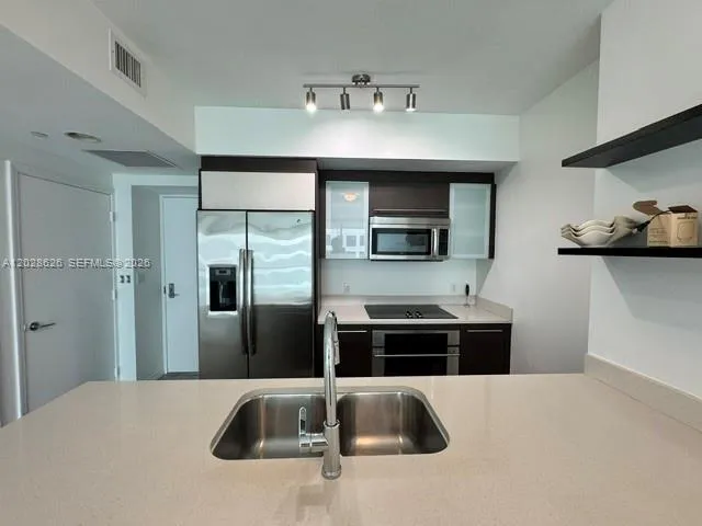 500 Brickell Ave # 3404, Miami FL 33131