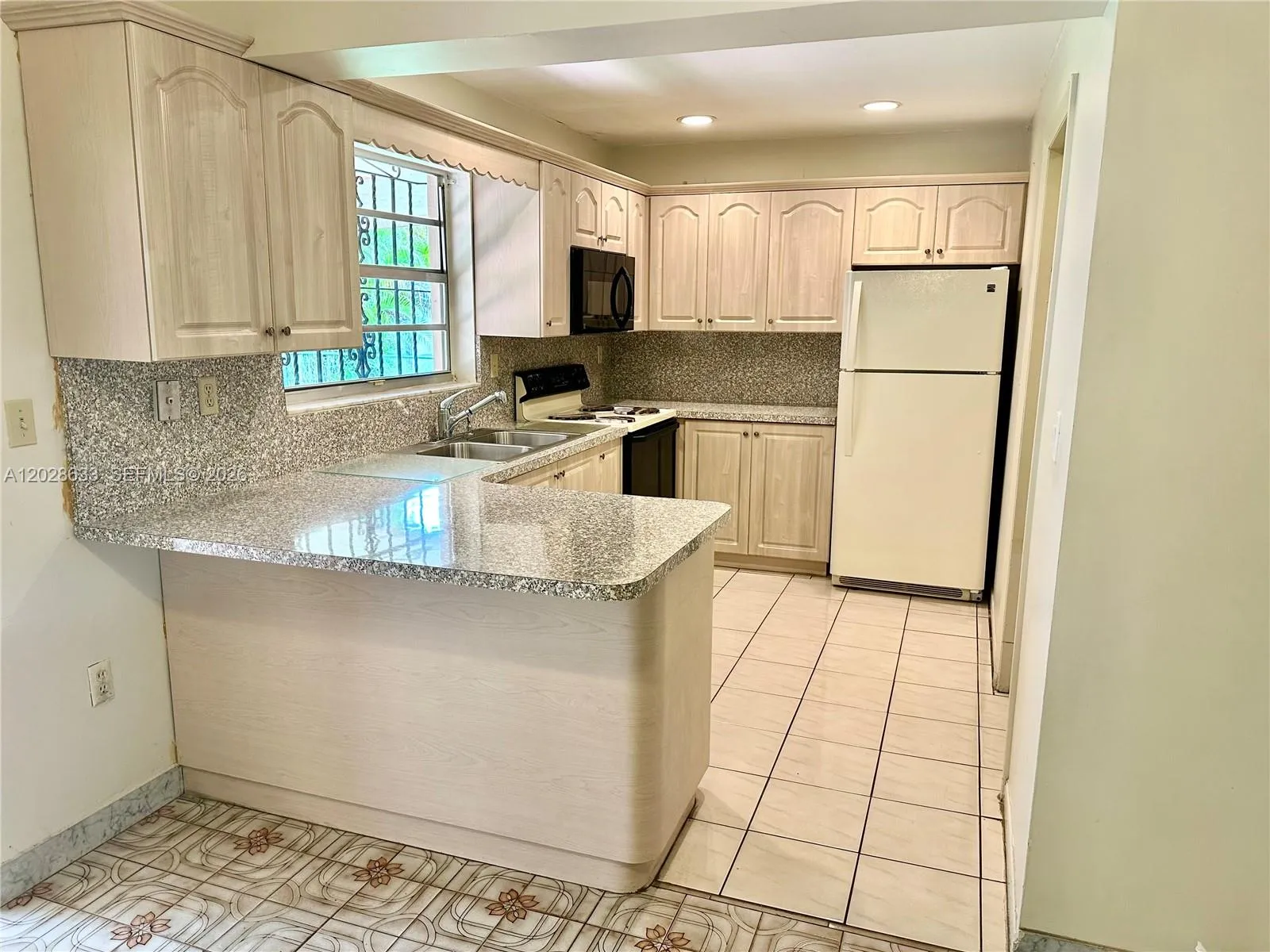 900 SW 104th Ave # 5B, Miami FL 33174