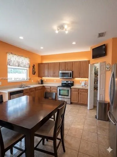 342 STAR SHELL DR, Tampa FL 33572