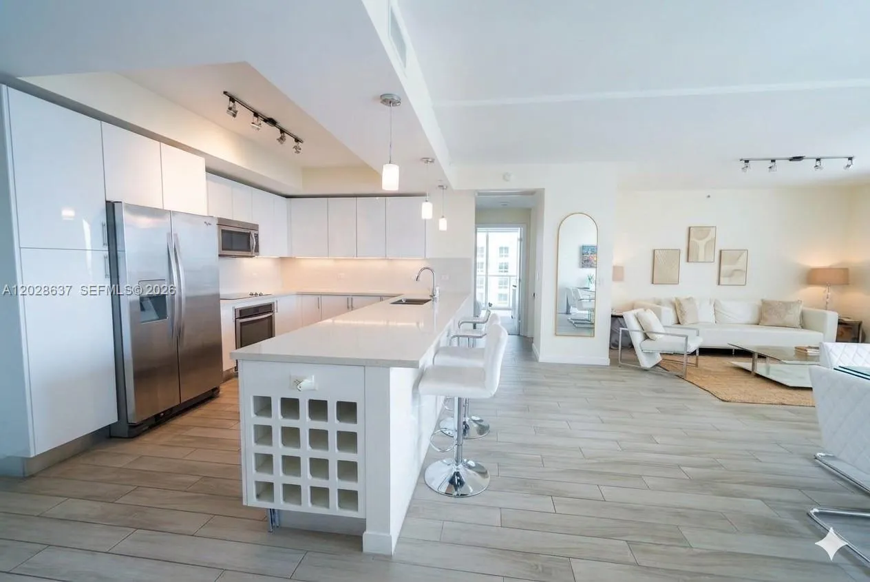 999 SW 1st Ave # 2112, Miami FL 33130