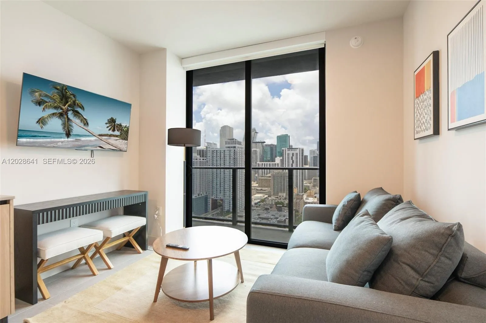 121 NE 5th St # 3103, Miami FL 33132