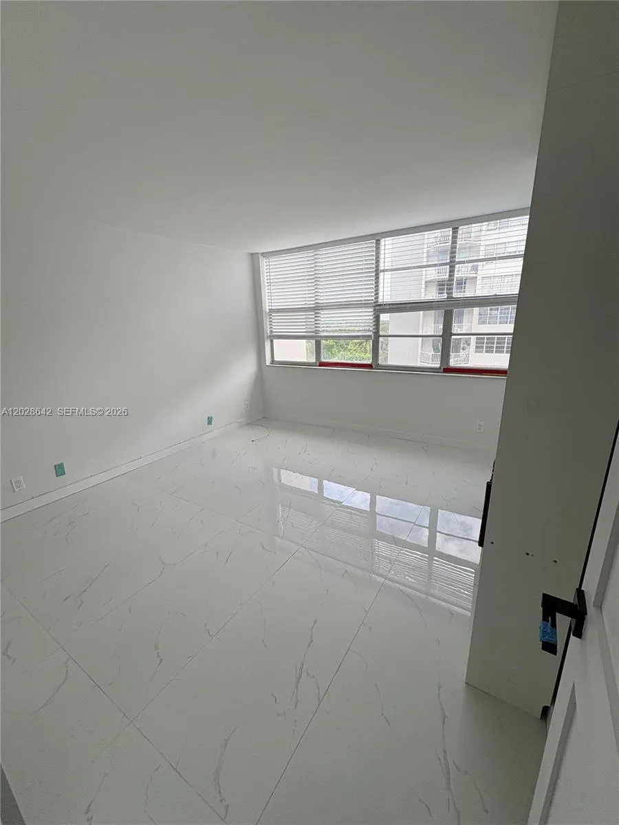 16710 NE 9th Ave # 511, North Miami Beach FL 33162