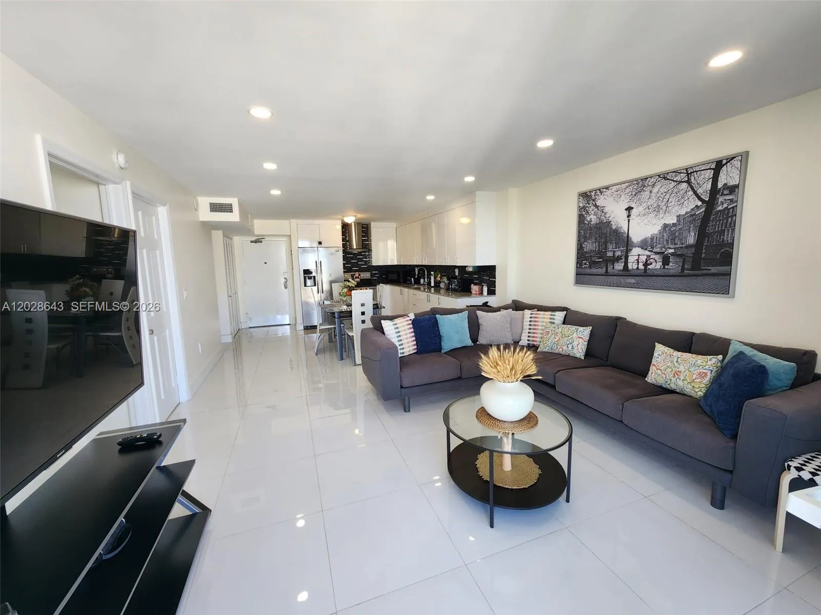 345 Ocean Dr # 602, Miami Beach FL 33139