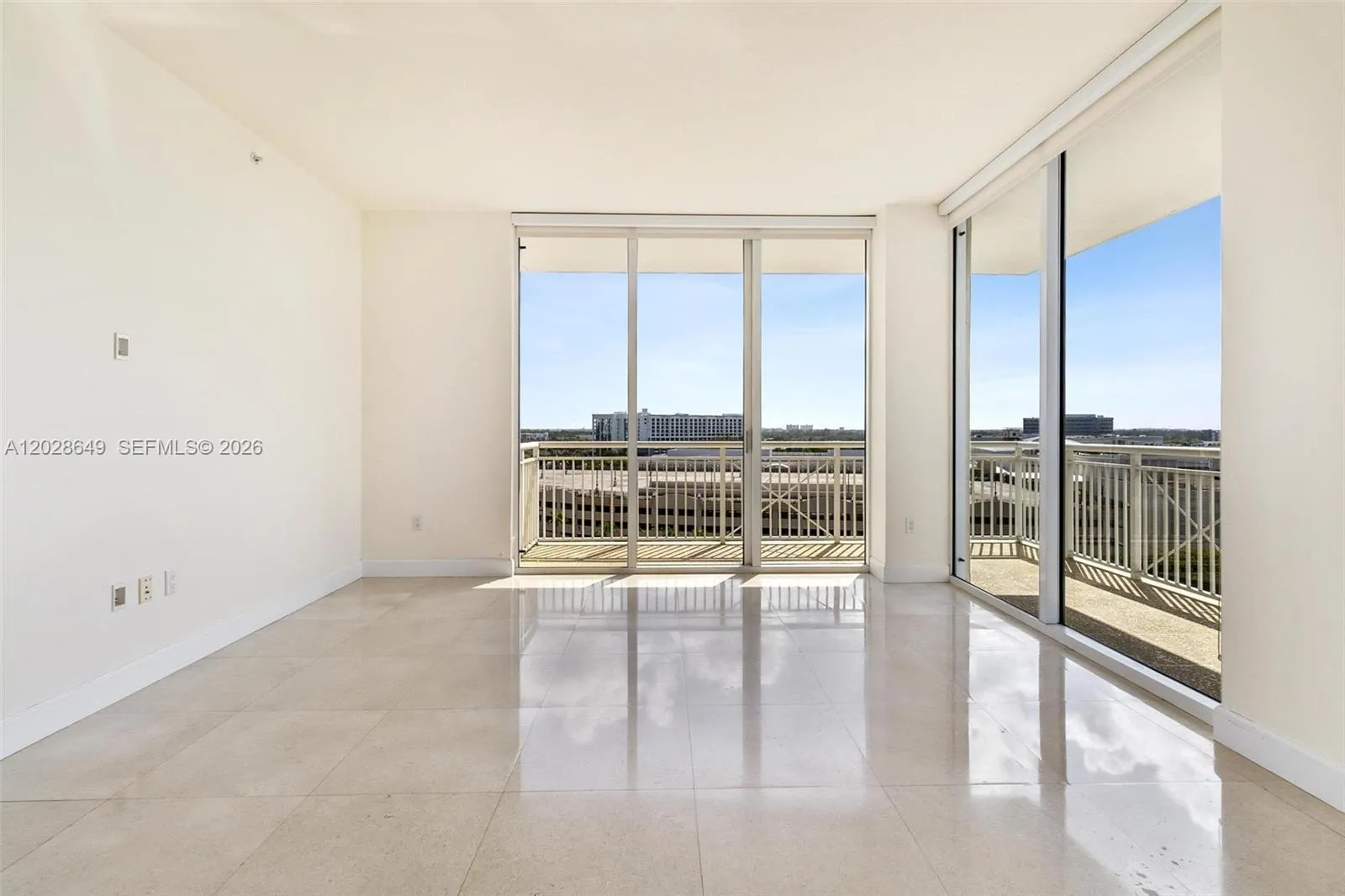19501 W Country Club Dr # 1009, Aventura FL 33180