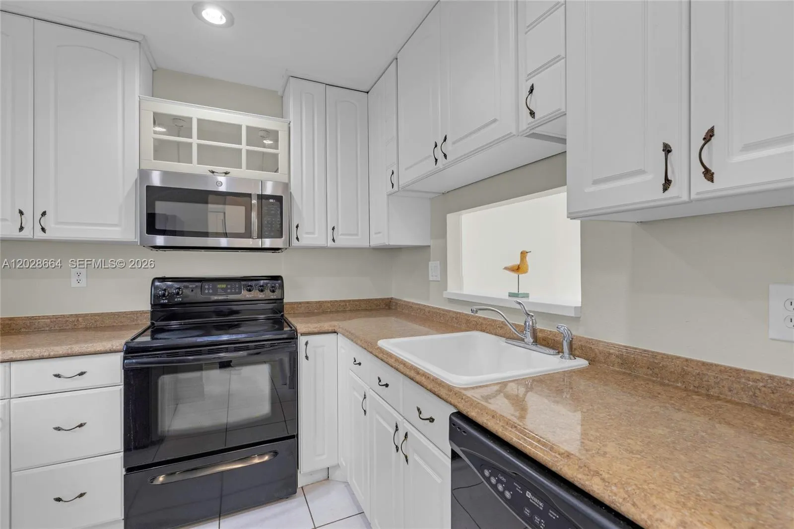 4805 NW 35th St # 416, Lauderdale Lakes FL 33319