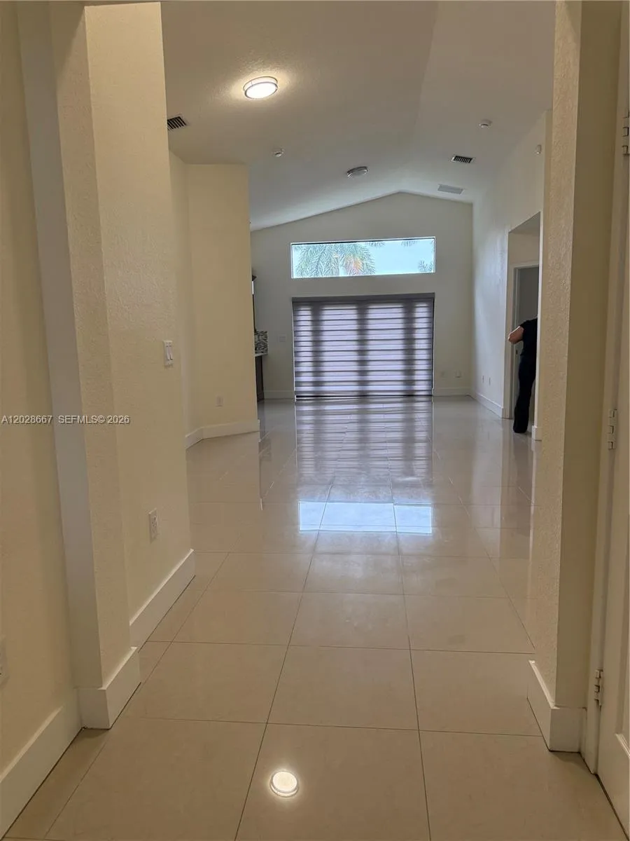 21041 SW 92nd Ct, Cutler Bay FL 33189