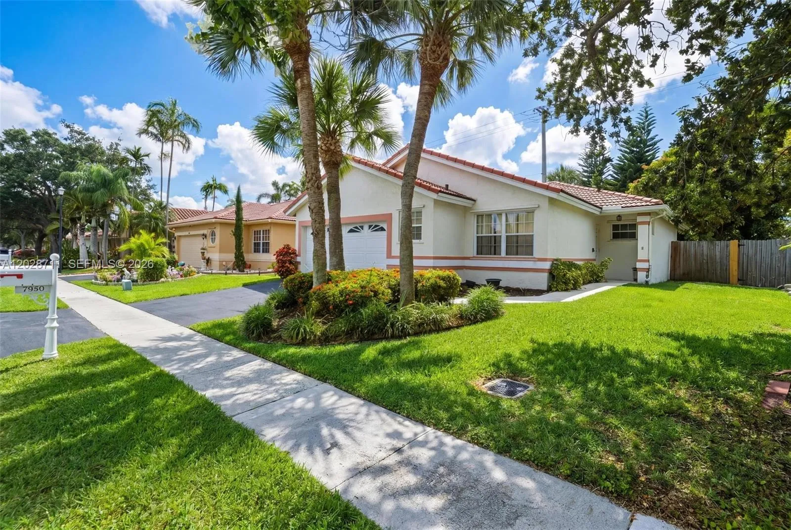 7950 NW 24th St, Margate FL 33063