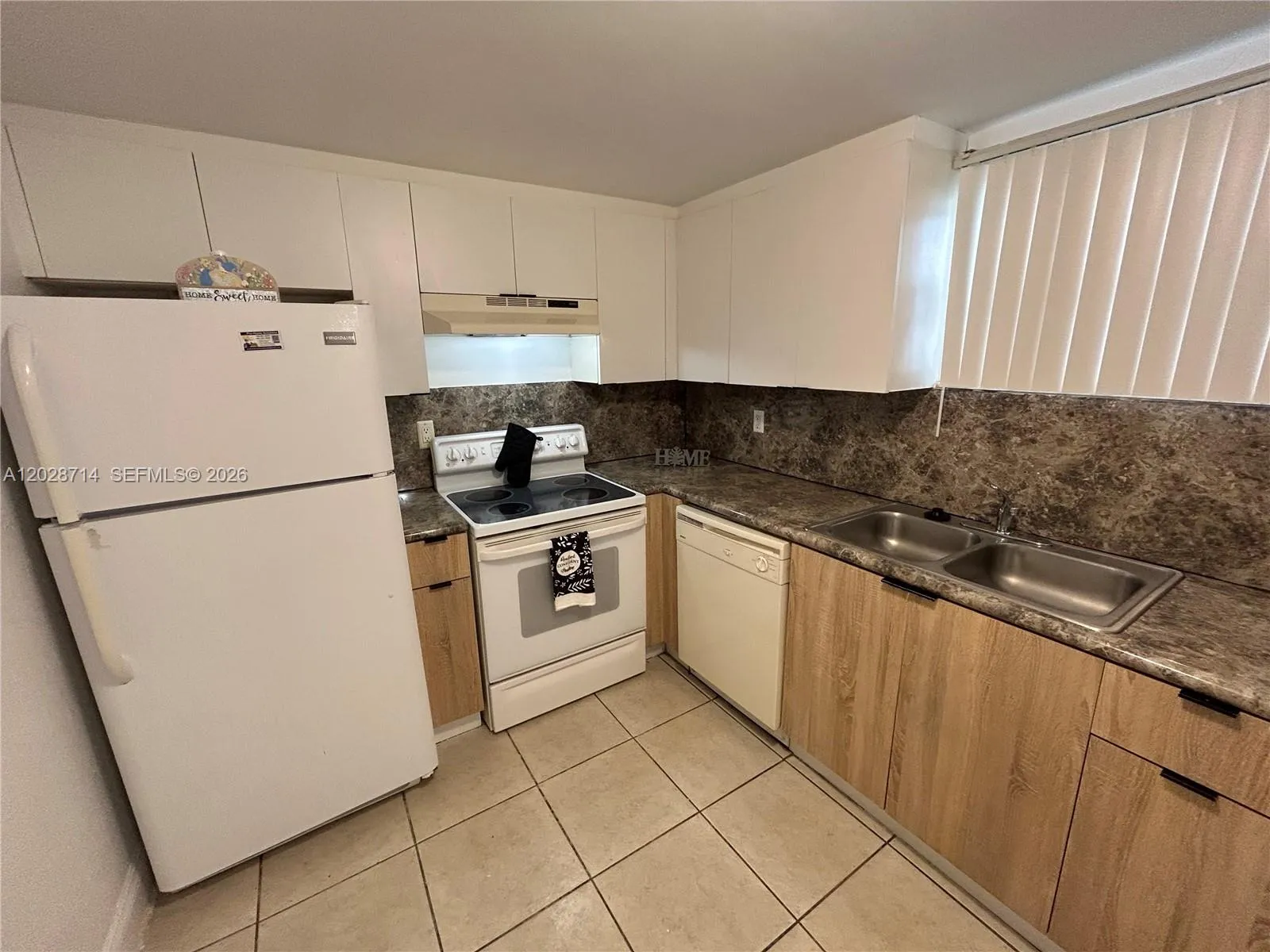 4205 N University Dr # 112, Sunrise FL 33351